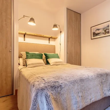 4* 4 Pour 8/10 Pers, Terrasse, Parking, Proche Piscine Et - Fr-1-638-20 Apartment *