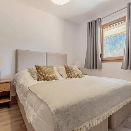 4* 4 Pour 8/10 Pers, Terrasse, Parking, Proche Piscine Et - Fr-1-638-20 *